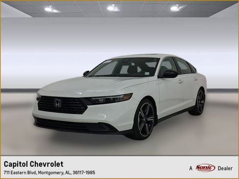 Used 2023 Honda Accord Sport image 1