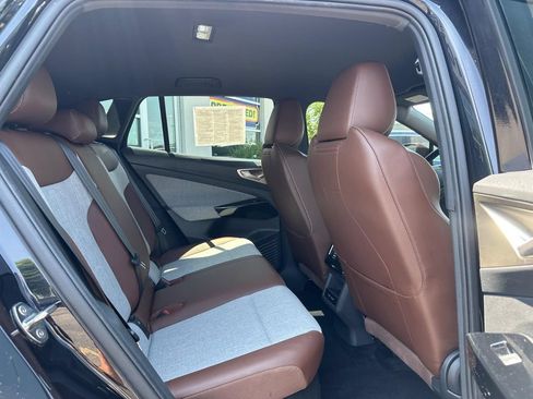Certified 2023 Volkswagen ID.4 Pro RWD image 11