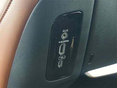 New 2026 Chrysler Pacifica Pinnacle w/ Trailer Tow Group image 20