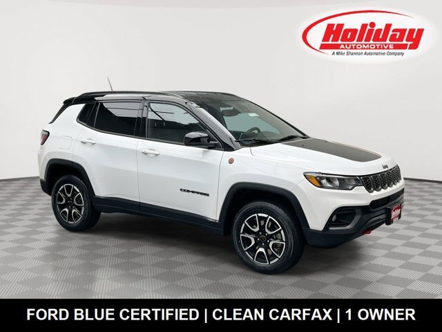 Used 2025 Jeep Compass Trailhawk AWD/4WD image 1