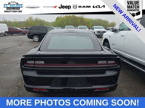 Used 2024 Dodge Charger Daytona Scat Pack w/ Plus Group AWD/4WD image 8