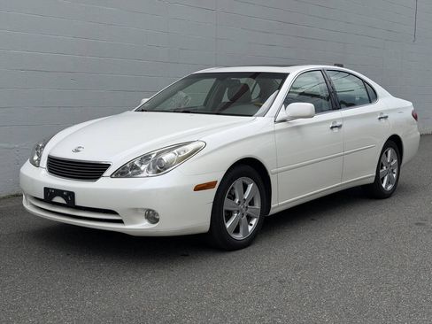 Used 2005 Lexus ES 330 FWD image 2