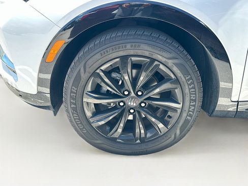 Used 2024 Buick Envista Sport Touring w/ Convenience I Package image 6