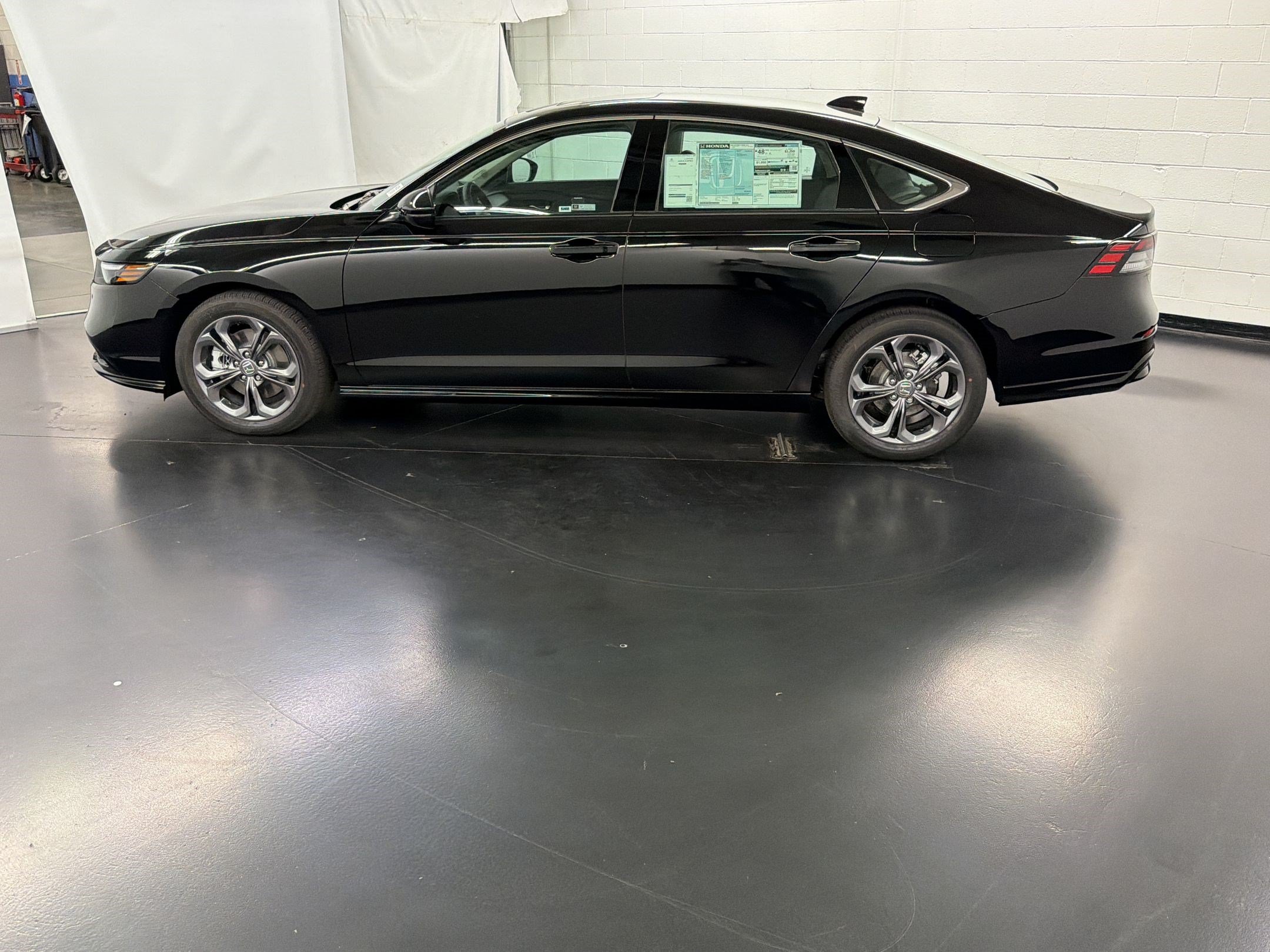 New 2026 Honda Accord EX-L image 2