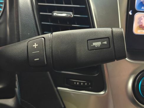 Used 2015 Chevrolet Tahoe LT AWD/4WD image 41