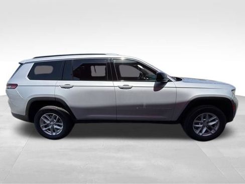 New 2026 Jeep Grand Cherokee L Laredo AWD/4WD image 6