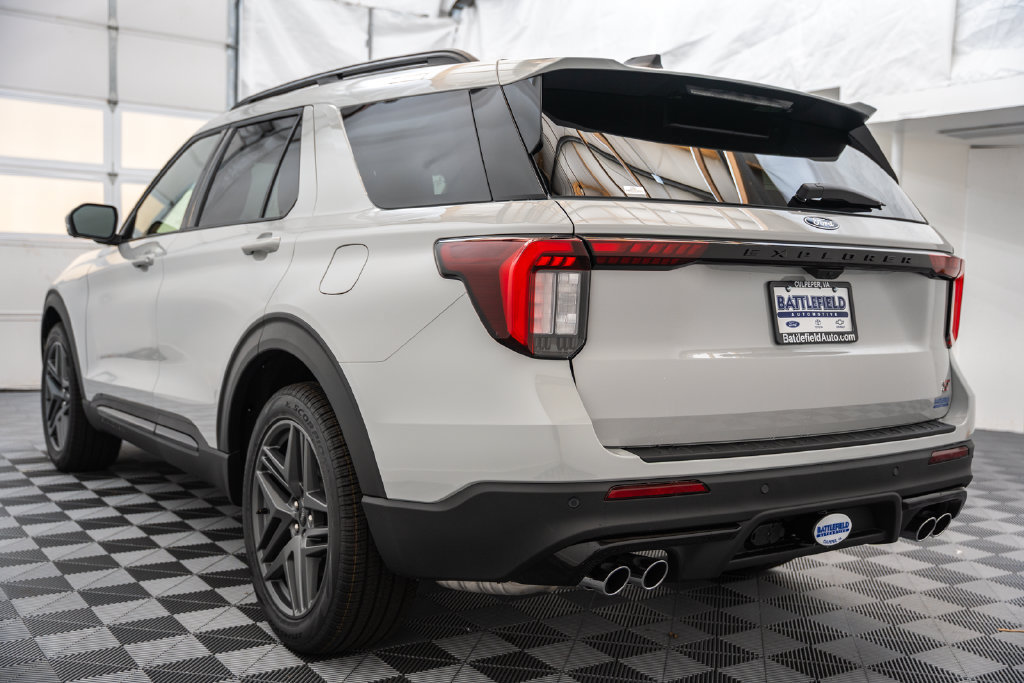 New 2027 Ford Explorer ST w/ Sun And Sound Package AWD/4WD image 7