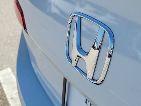 Used 2023 Honda Civic Sport image 8