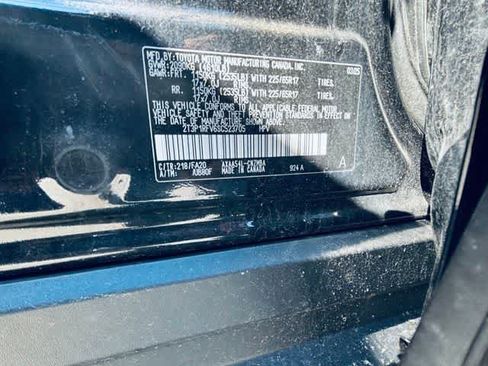 Used 2025 Toyota RAV4 XLE AWD/4WD image 10