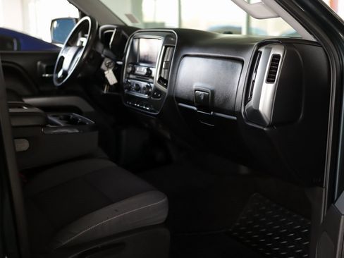 Used 2018 Chevrolet Silverado 1500 LT w/ All Star Edition image 29