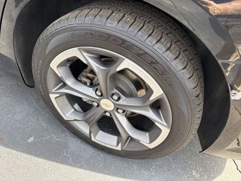 Used 2023 Chevrolet Malibu LT image 11