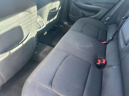 Used 2016 Chevrolet Malibu LT image 4