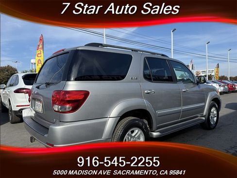 Used 2005 Toyota Sequoia SR5 image 6