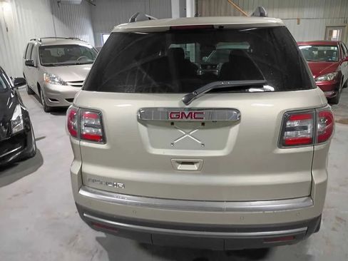 Used 2015 GMC Acadia SLE FWD image 4