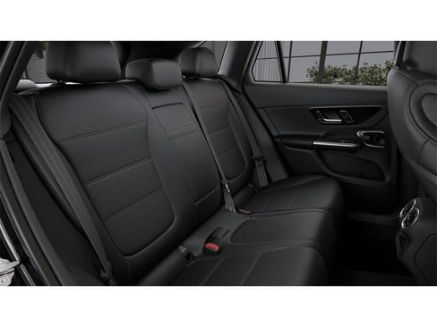 New 2026 Mercedes-Benz GLC 300 4MATIC image 5