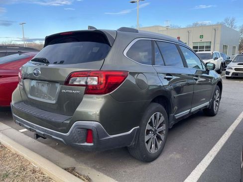 Used 2018 Subaru Outback 2.5i Touring image 4