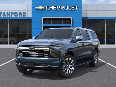 New 2026 Chevrolet Suburban Premier w/ Sun And Tow Package AWD/4WD image 6