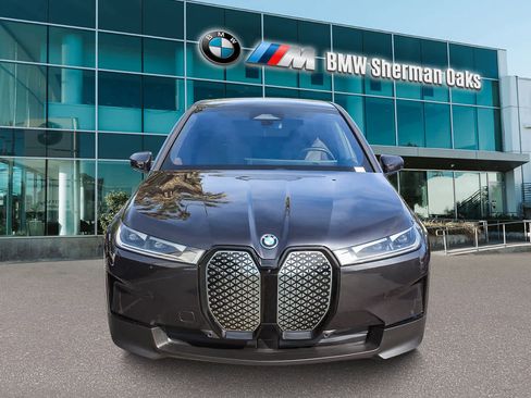 Certified 2023 BMW iX xDrive50 w/ Convenience Package image 2