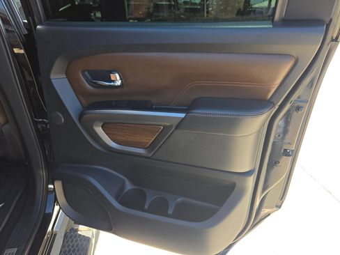 Used 2016 Nissan Titan Platinum Reserve AWD/4WD image 26