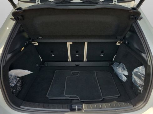 Certified 2026 Mercedes-Benz GLA 250 image 9