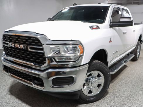 Used 2022 RAM 2500 Big Horn image 33