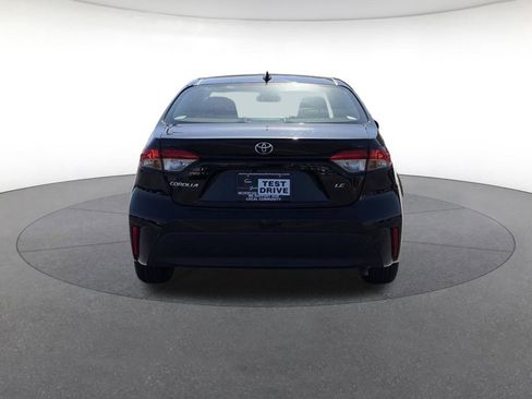 Used 2025 Toyota Corolla LE image 4
