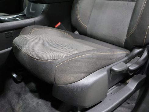 Used 2020 Chevrolet Traverse LS AWD/4WD image 12