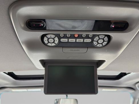 Used 2015 Honda Pilot Touring image 23
