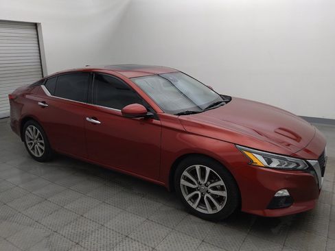 Used 2019 Nissan Altima 2.5 SL FWD image 11