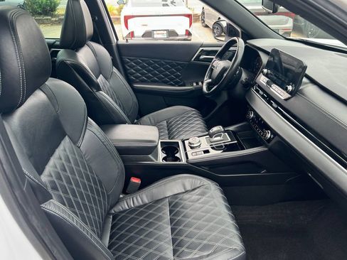 Used 2023 Mitsubishi Outlander SEL AWD/4WD image 22