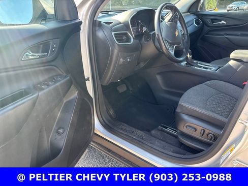 Used 2022 Chevrolet Equinox LT FWD image 10