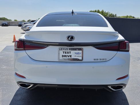 Used 2025 Lexus ES 350 w/ Accessory Package (Z2) FWD image 4