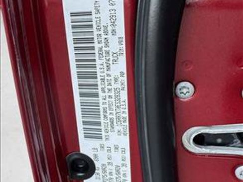 Used 2014 RAM 1500 Express image 21