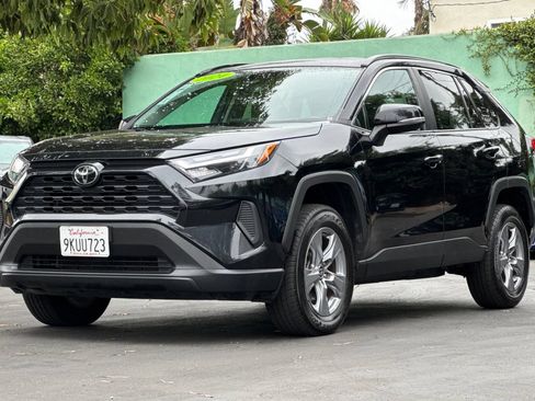 Used 2024 Toyota RAV4 XLE FWD image 8