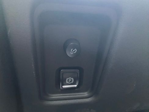 Used 2024 Chevrolet Corvette Stingray Coupe w/ 1LT image 25