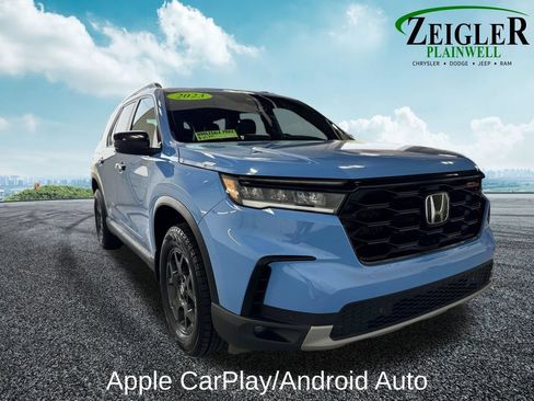 Used 2023 Honda Pilot TrailSport image 8
