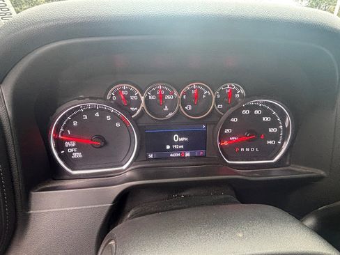 Used 2021 Chevrolet Silverado 1500 LT Trail Boss w/ Convenience Package II image 4