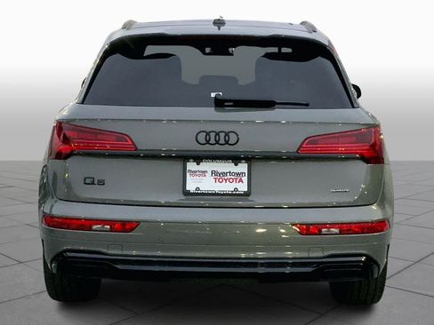 Used 2024 Audi Q5 e Prestige w/ Prestige Package image 4