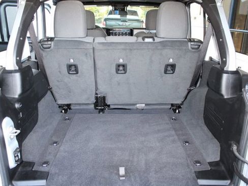 Used 2024 Jeep Wrangler Sport S image 26