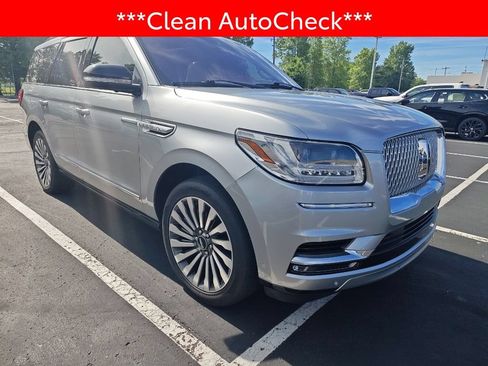 Used 2020 Lincoln Navigator Reserve w/ Luxury Package RWD image 3