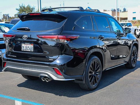 Certified 2024 Toyota Highlander XSE FWD image 29