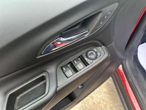 Used 2024 Chevrolet Equinox LT AWD/4WD image 25