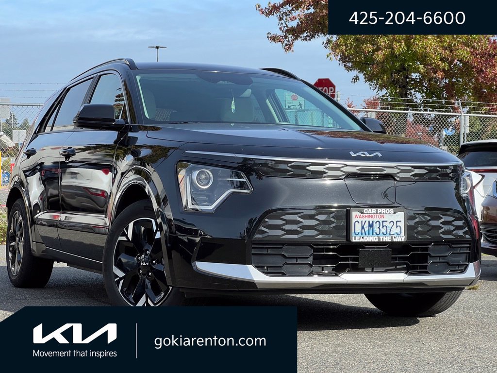 Used 2023 Kia Niro Wind w/ Wind Preserve Package FWD image 1