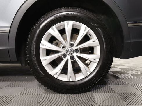 Used 2018 Volkswagen Tiguan SE AWD/4WD image 8