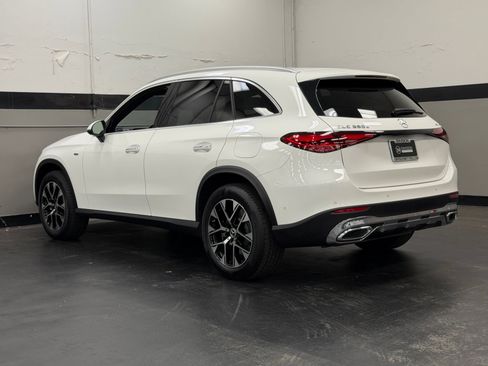 Certified 2025 Mercedes-Benz GLC 350e 4MATIC image 9
