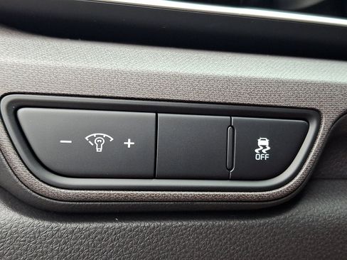 New 2026 Kia Carnival EX FWD image 18