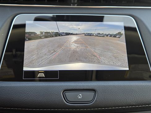 Used 2022 Cadillac XT4 Luxury w/ Cold Weather Package image 20