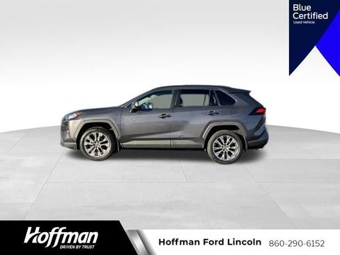 Used 2019 Toyota RAV4 XLE Premium w/ All Weather Liner Package AWD/4WD image 4