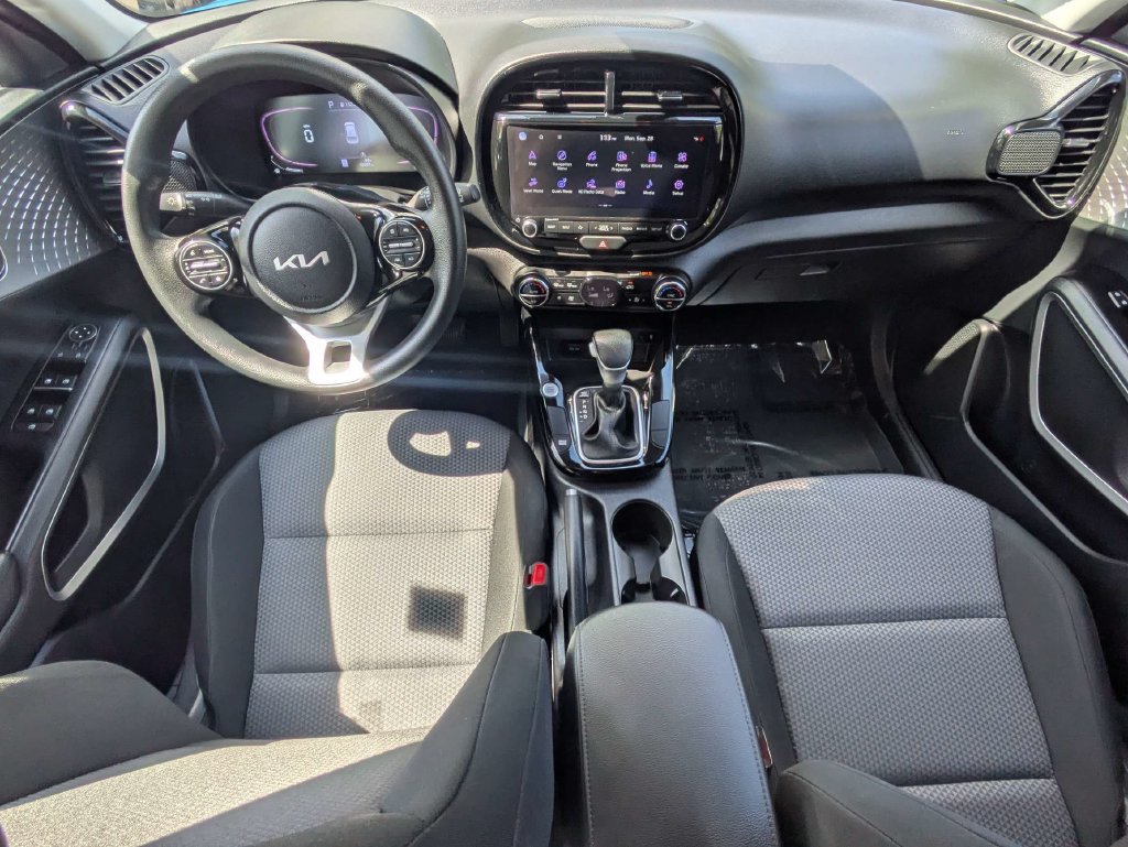 Used 2023 Kia Soul S FWD image 26