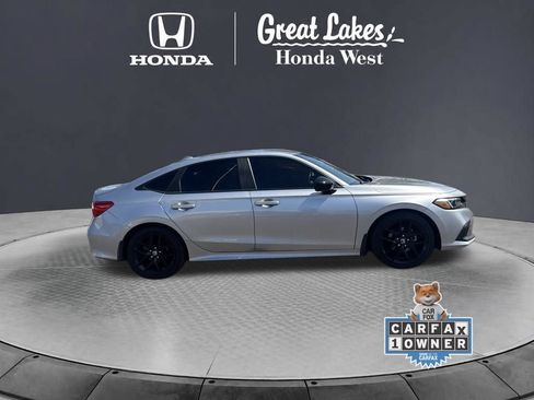 Used 2023 Honda Civic Sport image 8